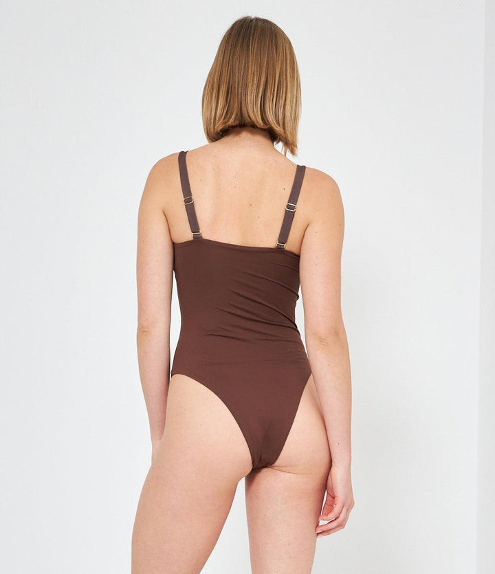 Costume Con Anello Centrale