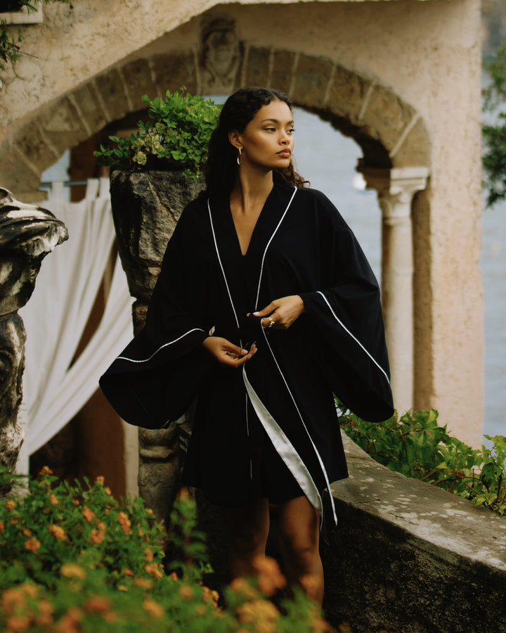 Short Robe